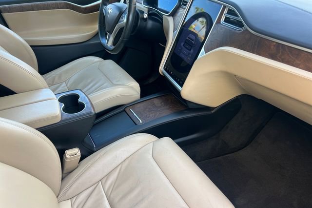 Used 2017 Tesla Model X 75D AWD/4WD image 18