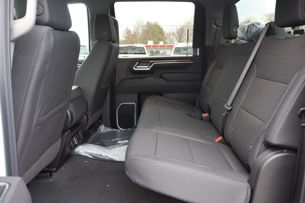 New 2026 Chevrolet Silverado 3500 LT image 18