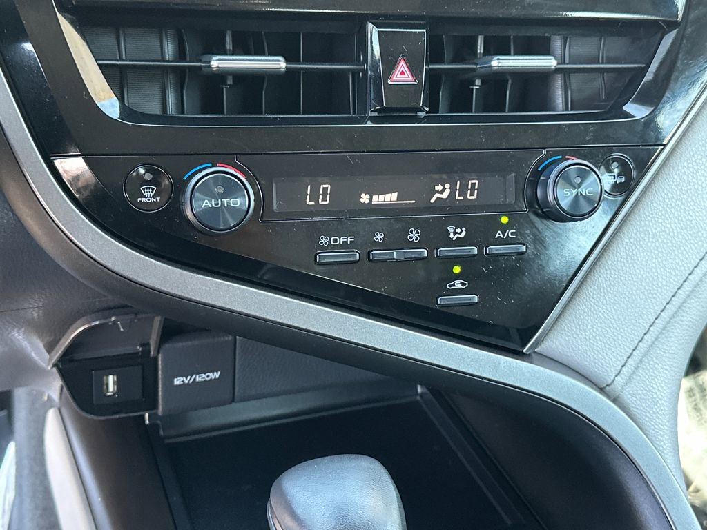 Used 2023 Toyota Camry SE image 28