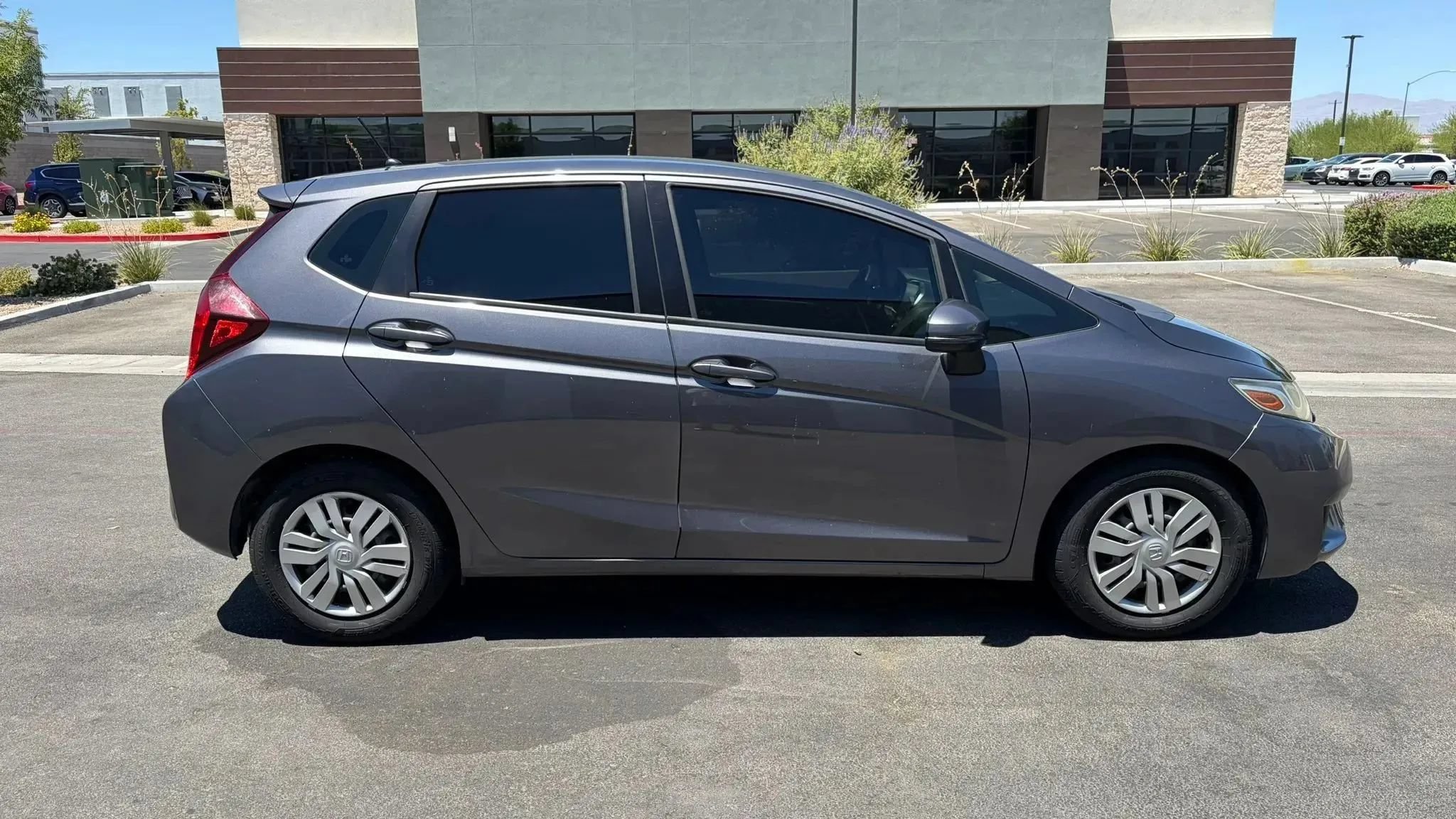 Used 2017 Honda Fit LX image 6
