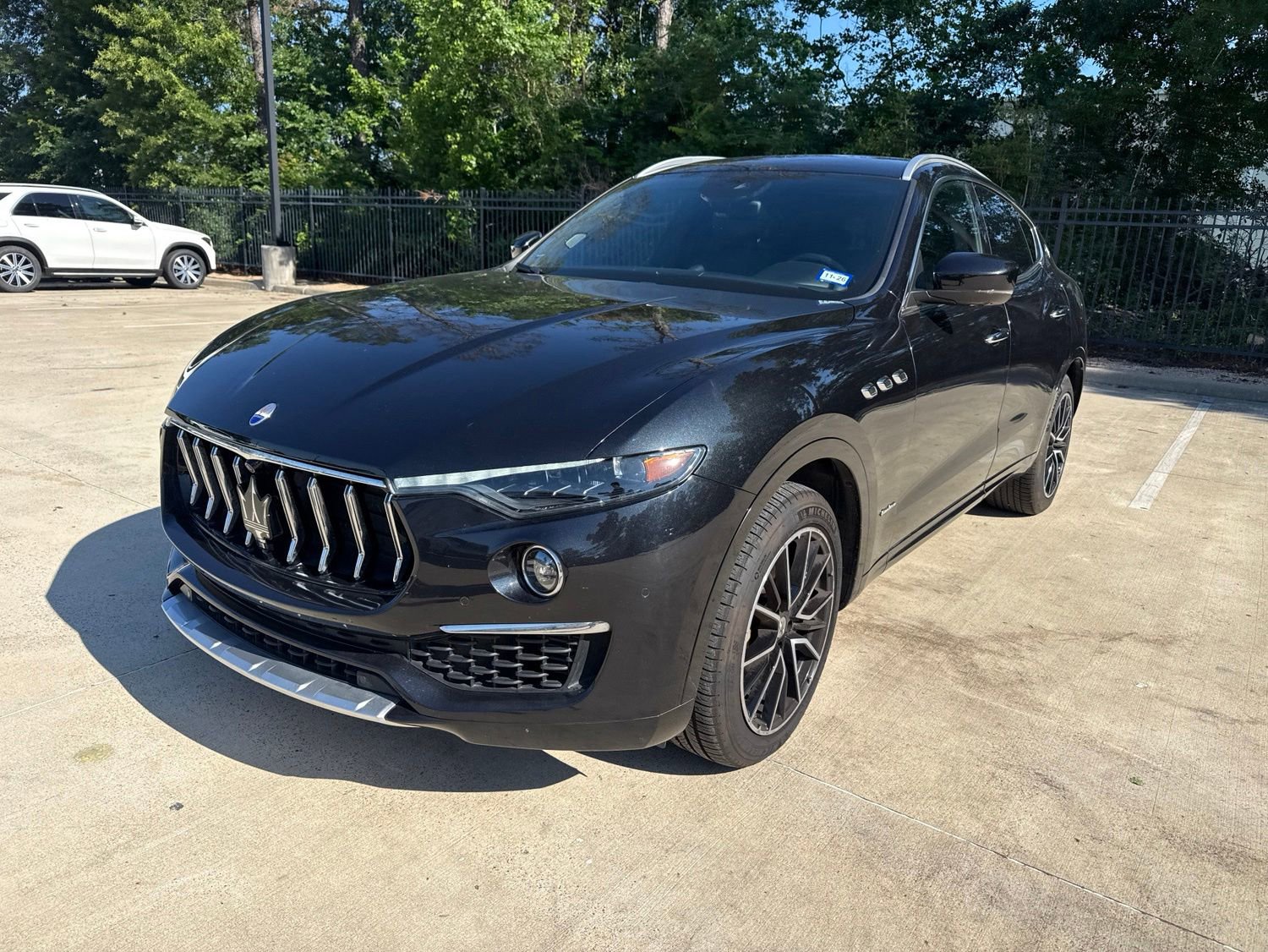 Used 2021 Maserati Levante GranLusso AWD/4WD image 8
