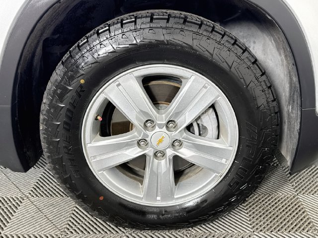 Used 2019 Chevrolet Trax LT w/ LT Convenience Package FWD image 29