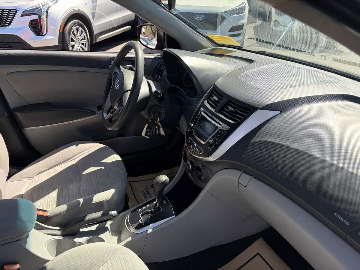 Used 2016 Hyundai Accent SE w/ Option Group 02 image 27