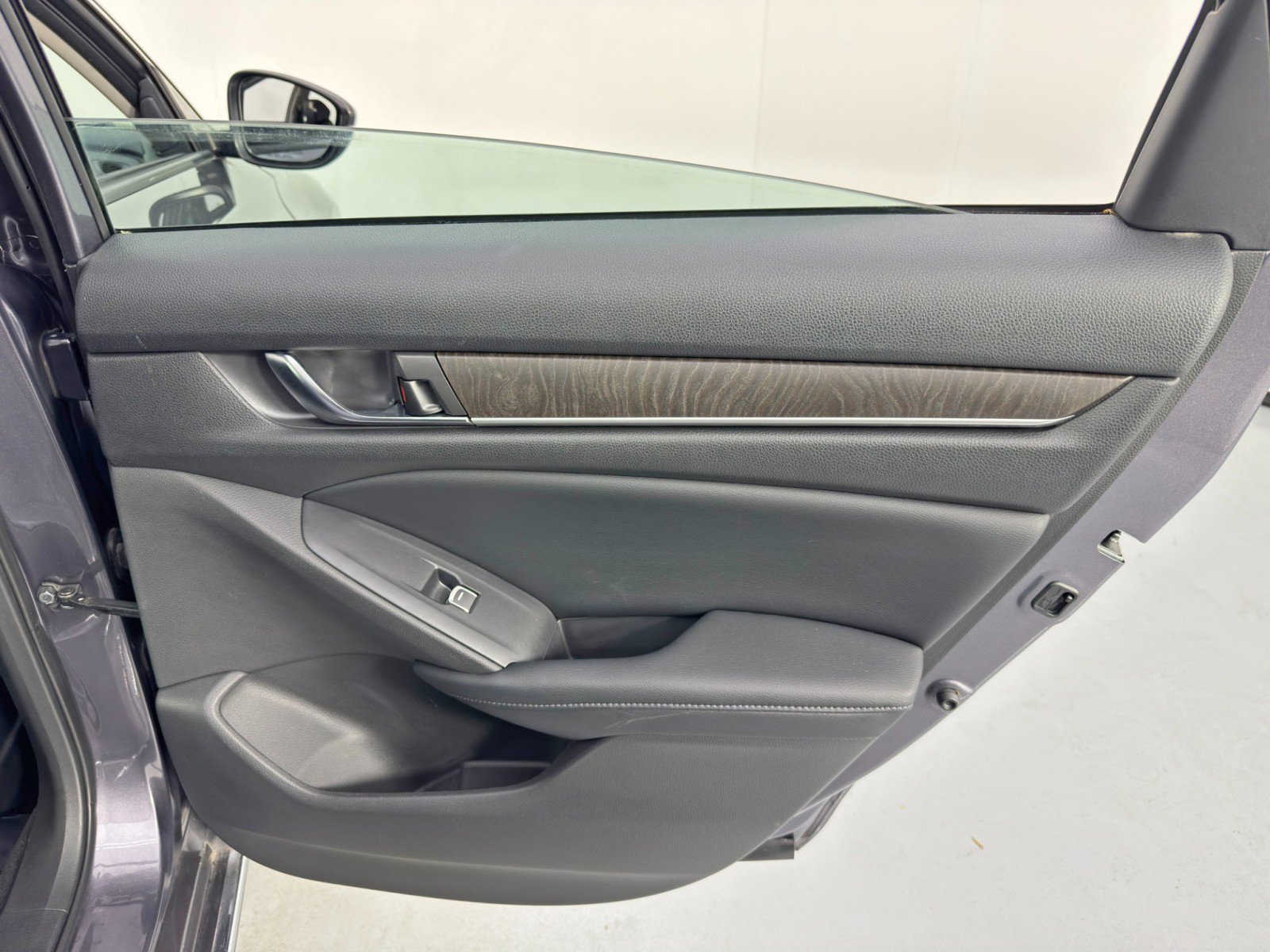 Used 2018 Honda Accord EX-L image 45