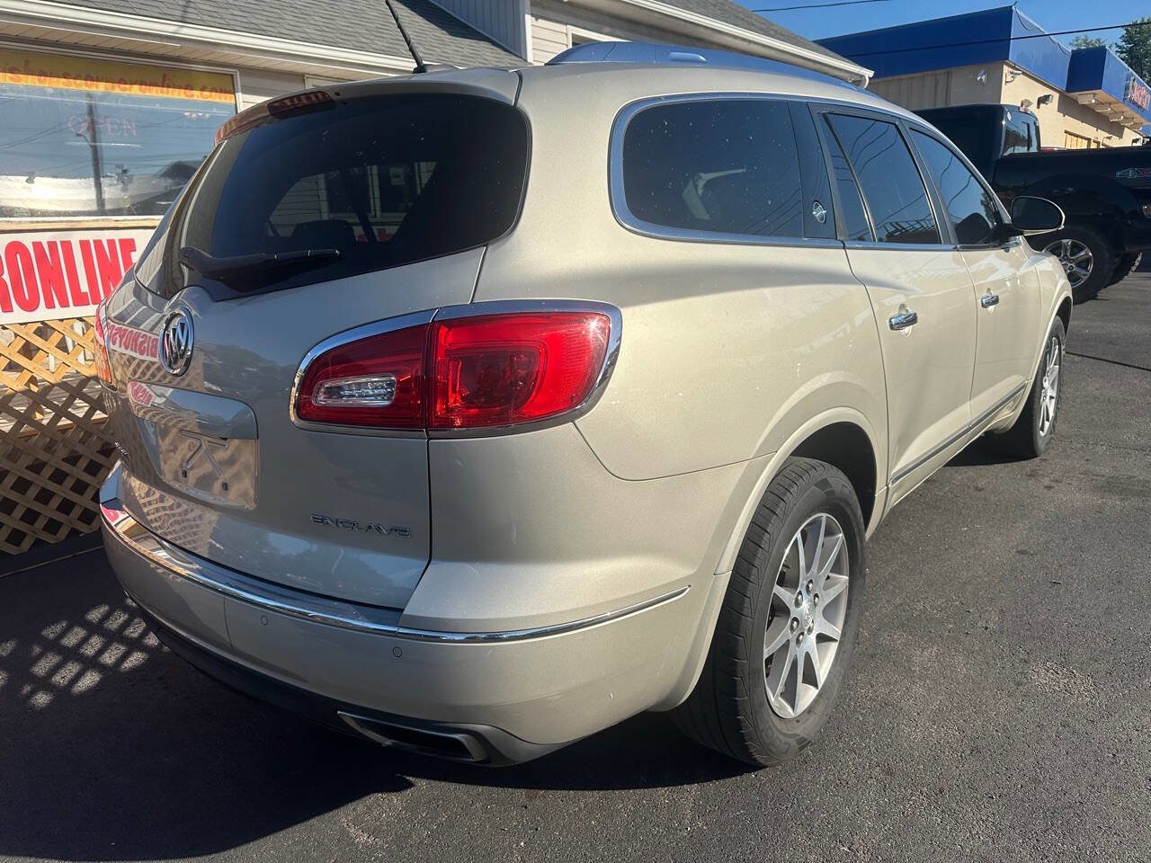 Used 2017 Buick Enclave Leather image 16