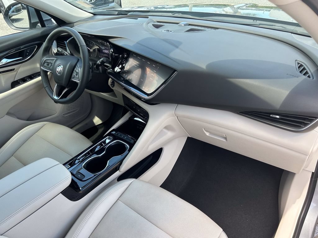 Used 2023 Buick Envision Essence AWD/4WD image 17