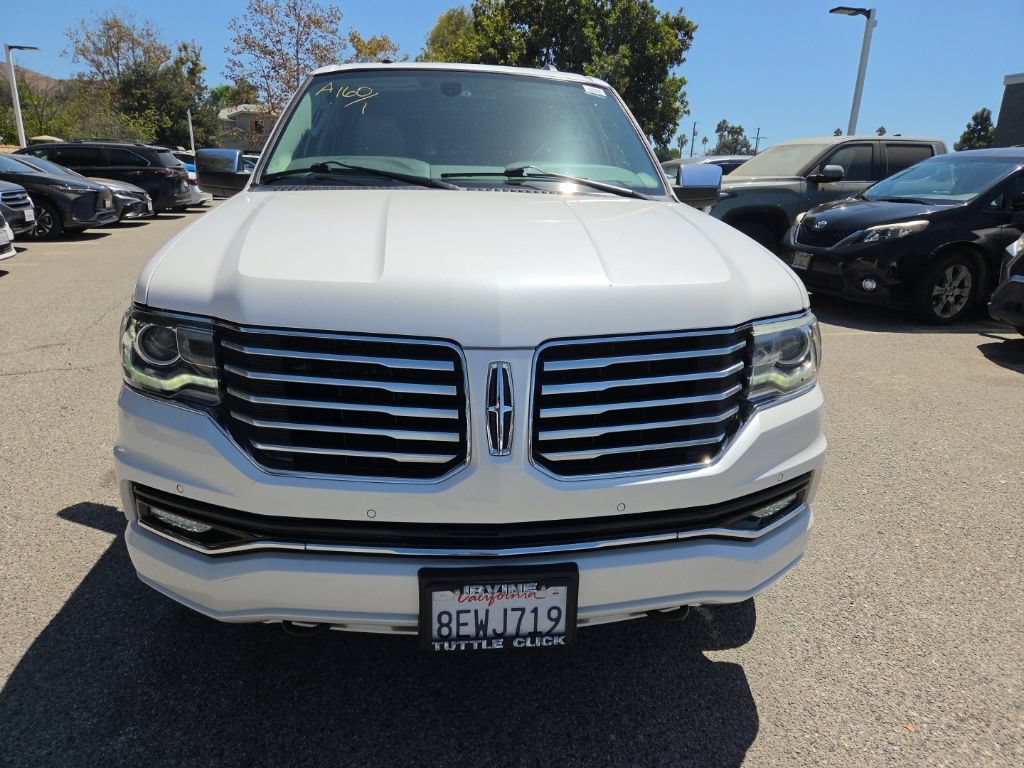 Used 2015 Lincoln Navigator 2WD image 8