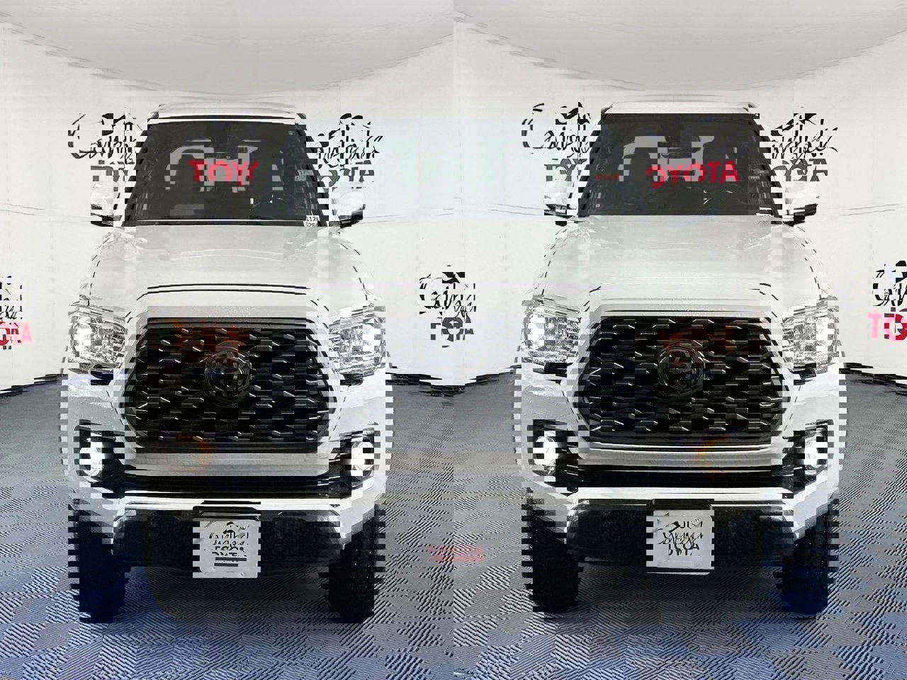 Used 2021 Toyota Tacoma TRD Off-Road w/ Technology Package image 3