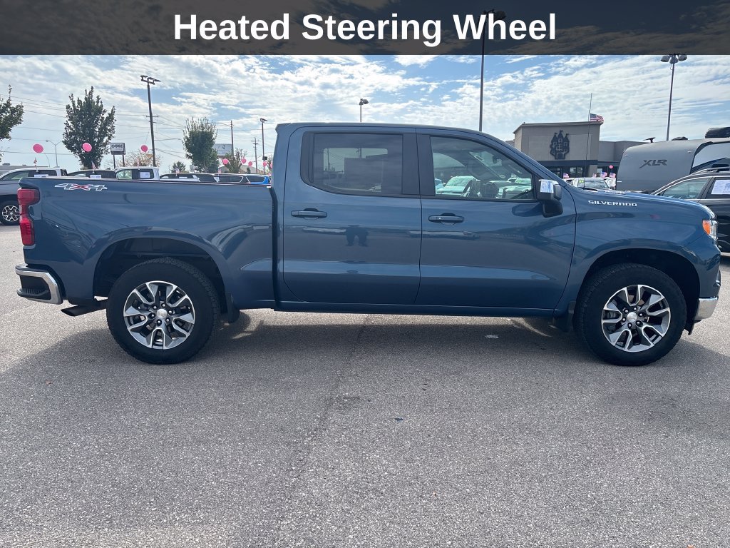 Used 2024 Chevrolet Silverado 1500 LT AWD/4WD image 8