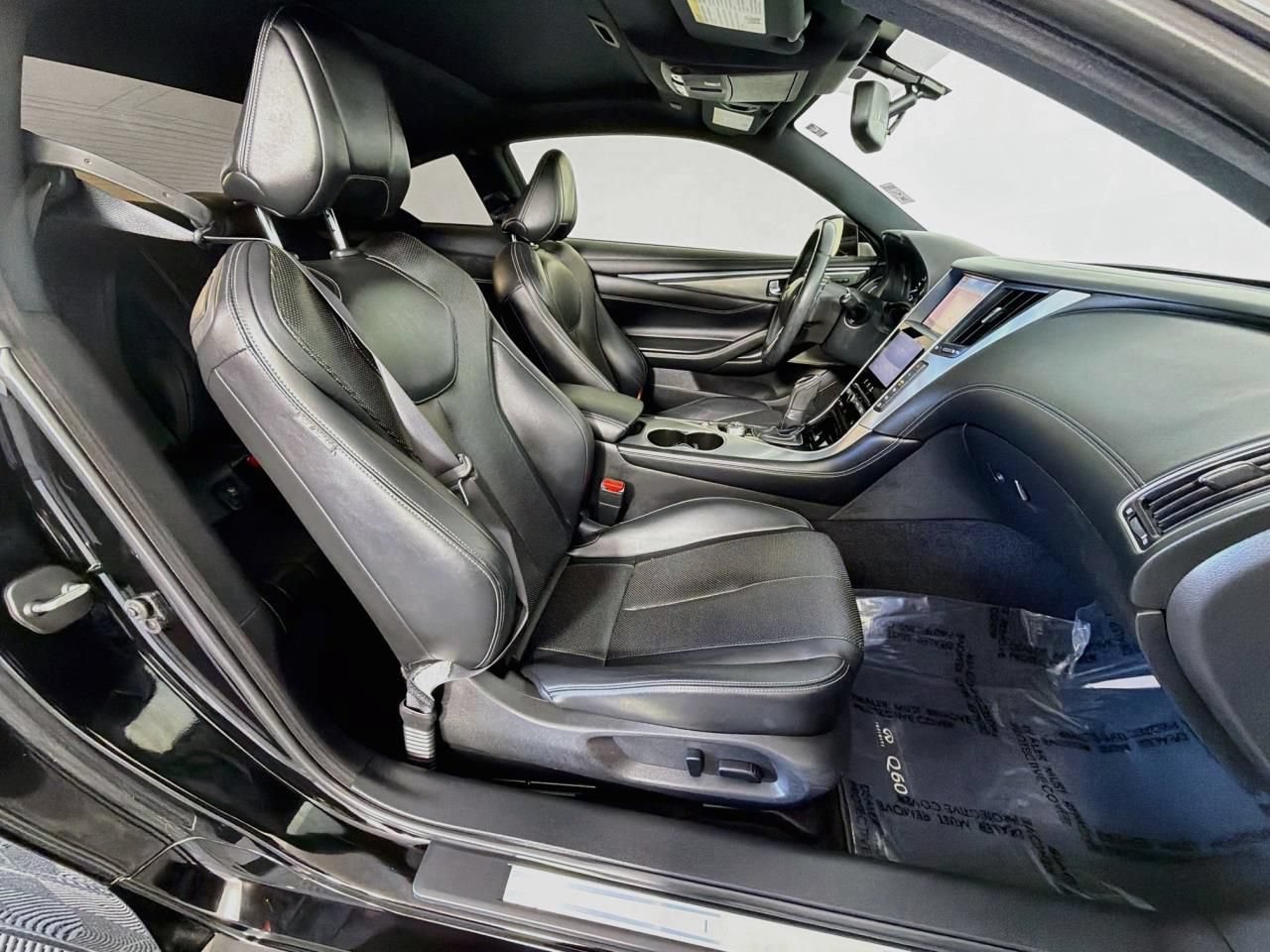 Used 2017 INFINITI Q60 3.0t AWD/4WD image 33