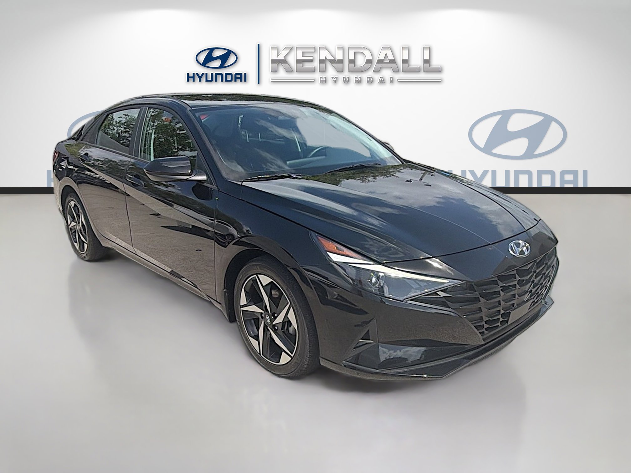 Used 2023 Hyundai Elantra SEL w/ Convenience Package FWD image 1