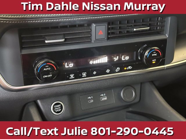 Used 2023 Nissan Rogue SV AWD/4WD image 29
