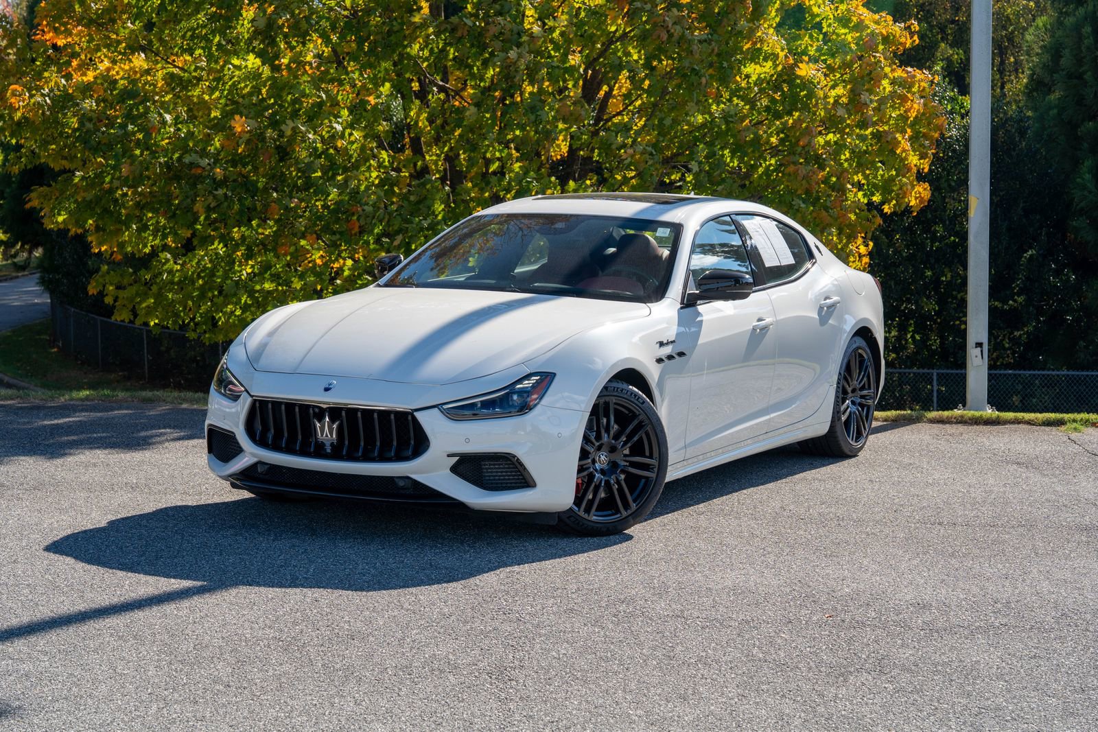 Used 2022 Maserati Ghibli Modena Q4 image 1