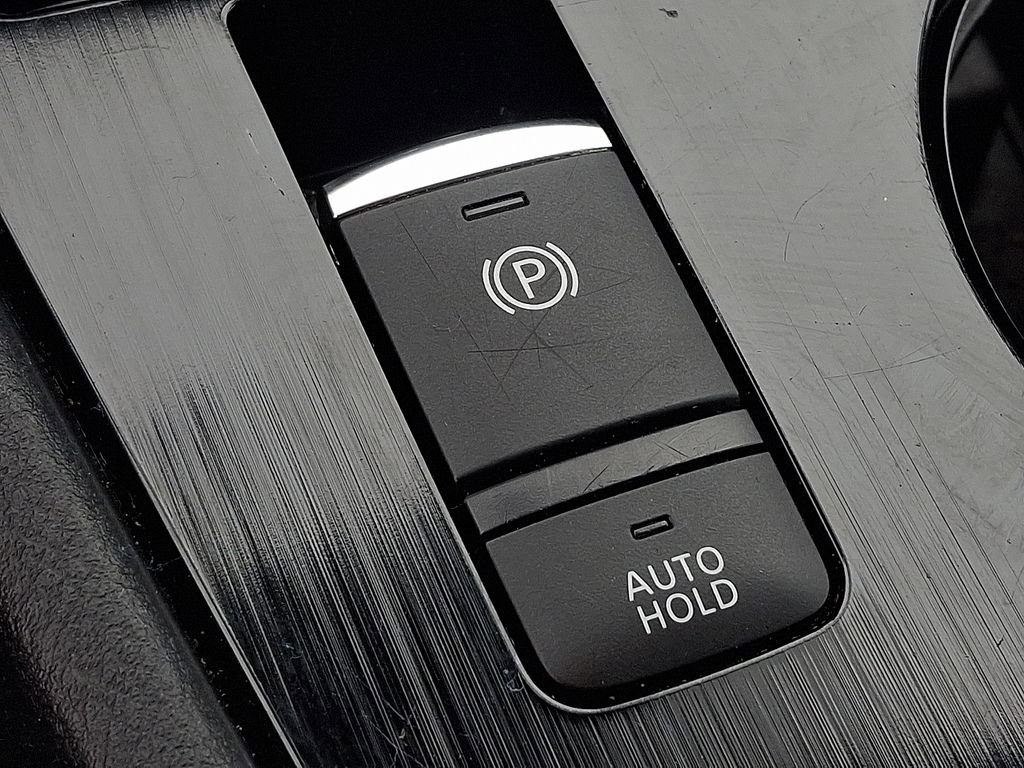 Used 2024 Nissan Rogue S image 24