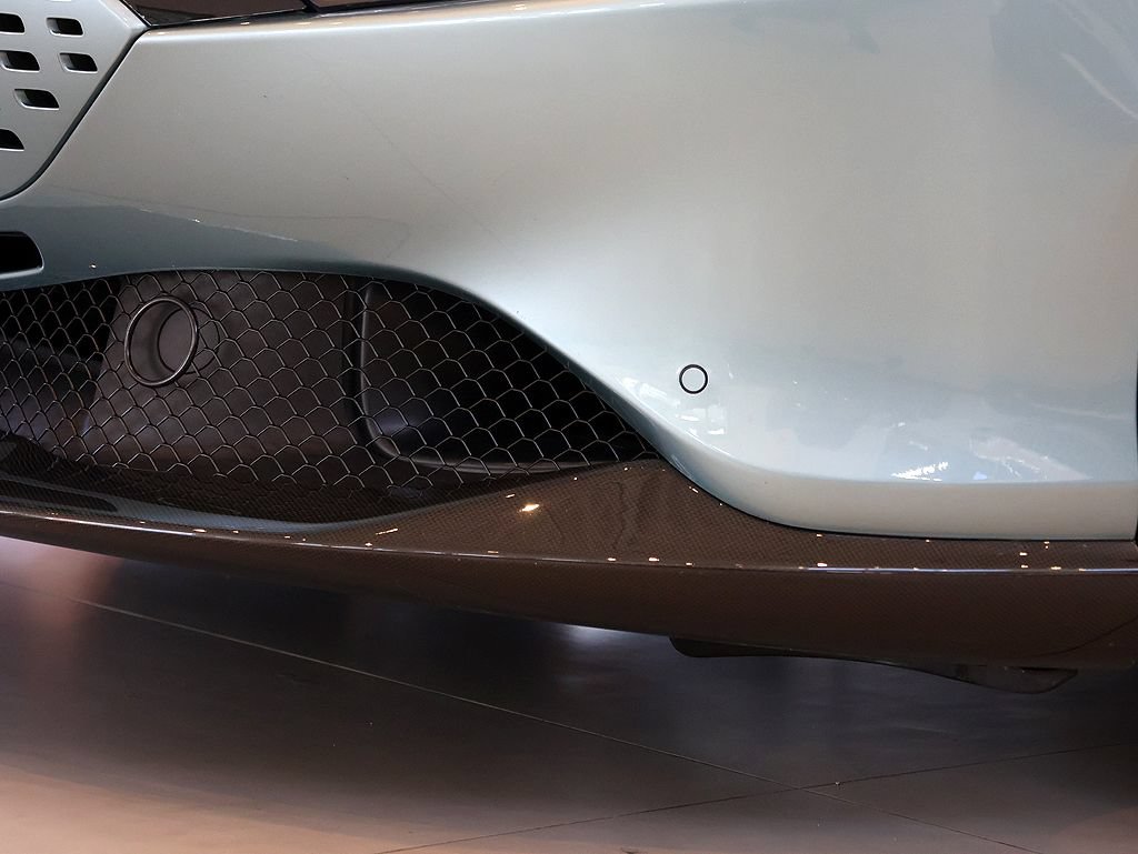 Certified 2024 Ferrari Roma Spider RWD image 31