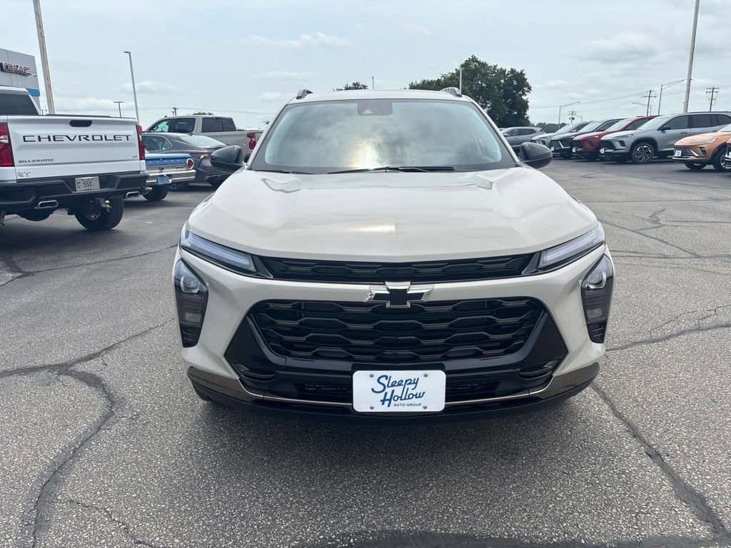 New 2026 Chevrolet Trax ACTIV w/ Driver Confidence Package FWD image 2