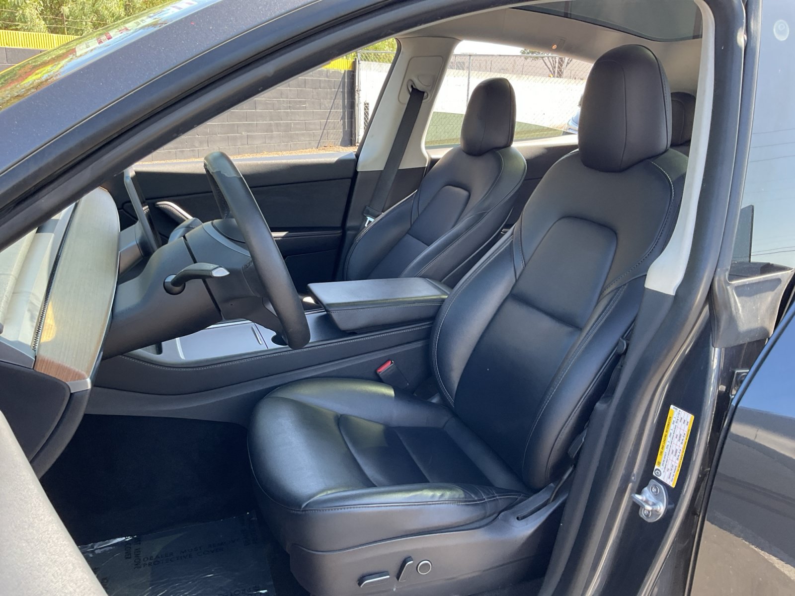 Used 2022 Tesla Model Y Long Range AWD/4WD image 17