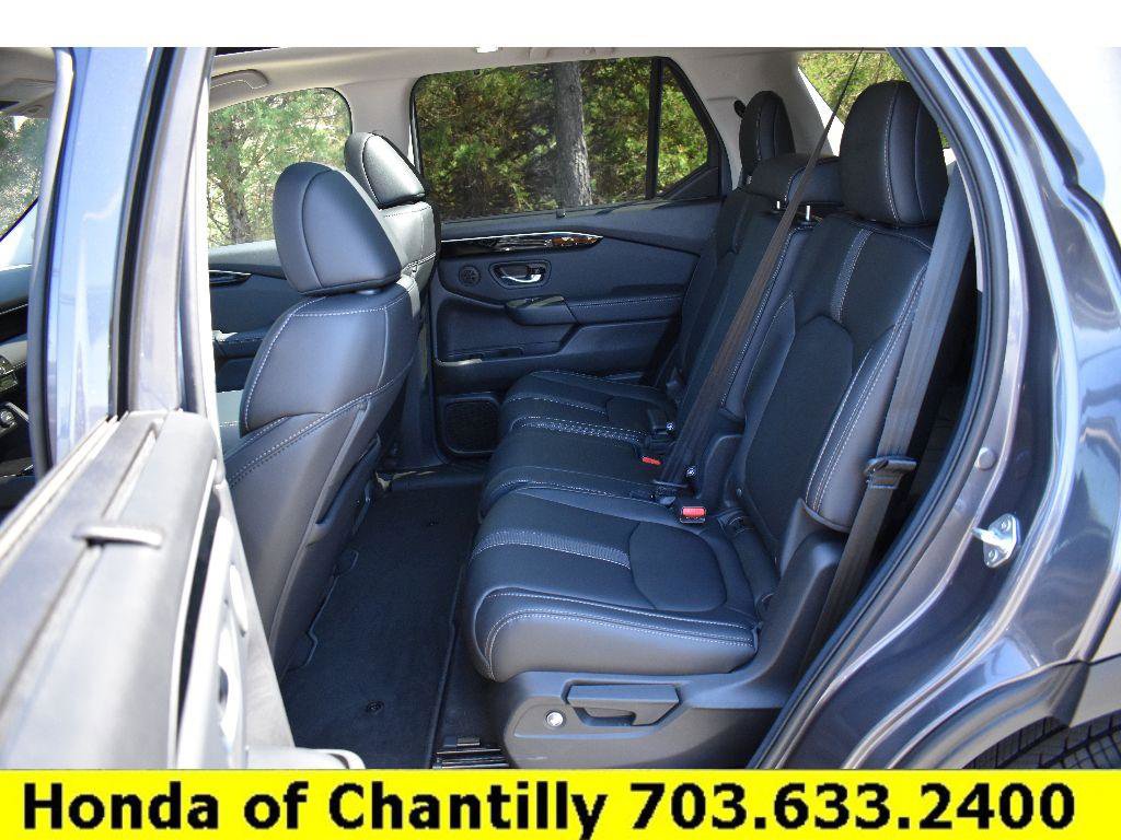 Used 2025 Honda Pilot Touring image 31