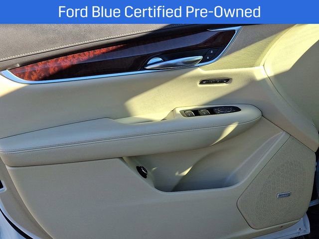 Used 2017 Cadillac XT5 Luxury w/ Driver Awareness Package image 14