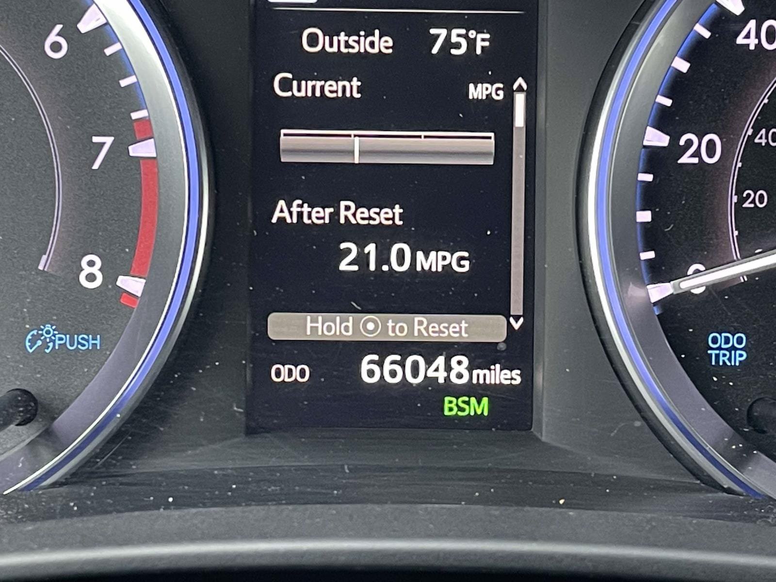 Used 2019 Toyota Highlander SE AWD/4WD image 22