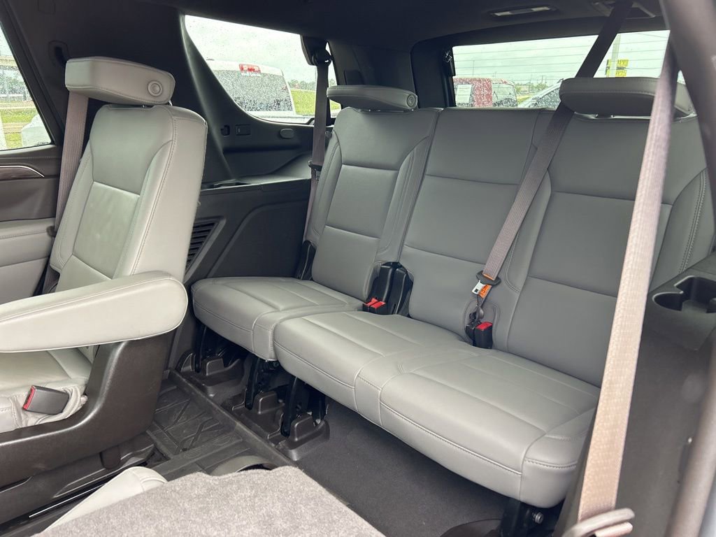 Used 2024 Chevrolet Tahoe LT w/ Luxury Package RWD image 10