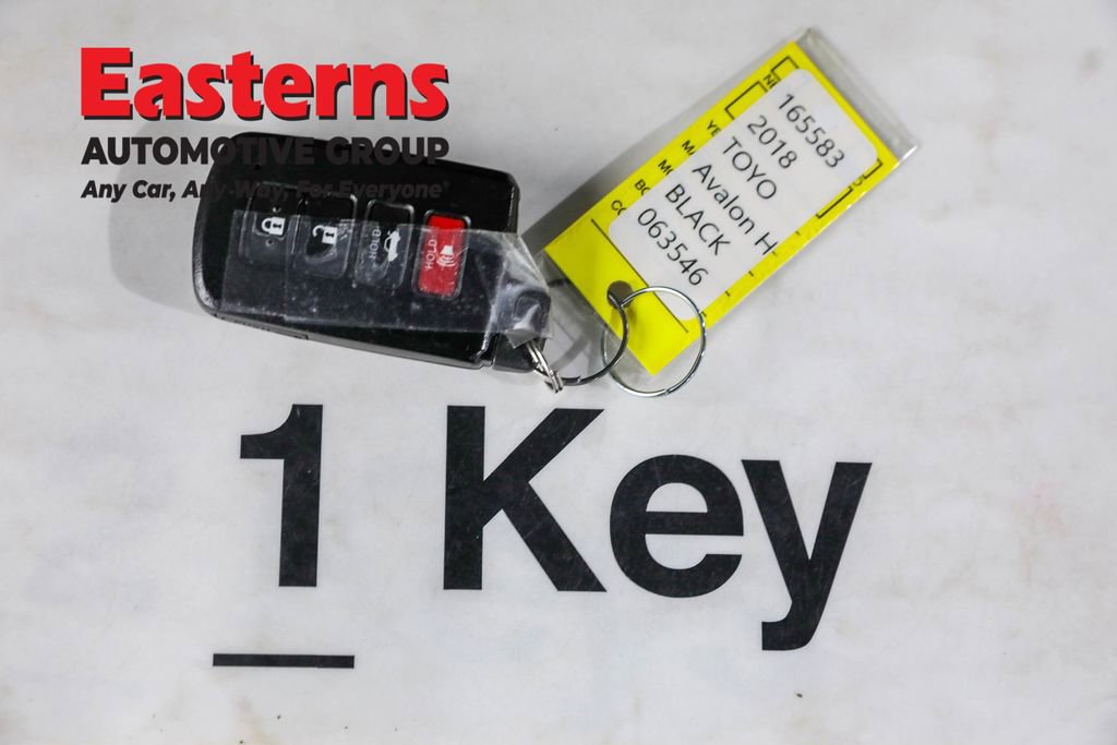 Used 2018 Toyota Avalon XLE Premium image 23