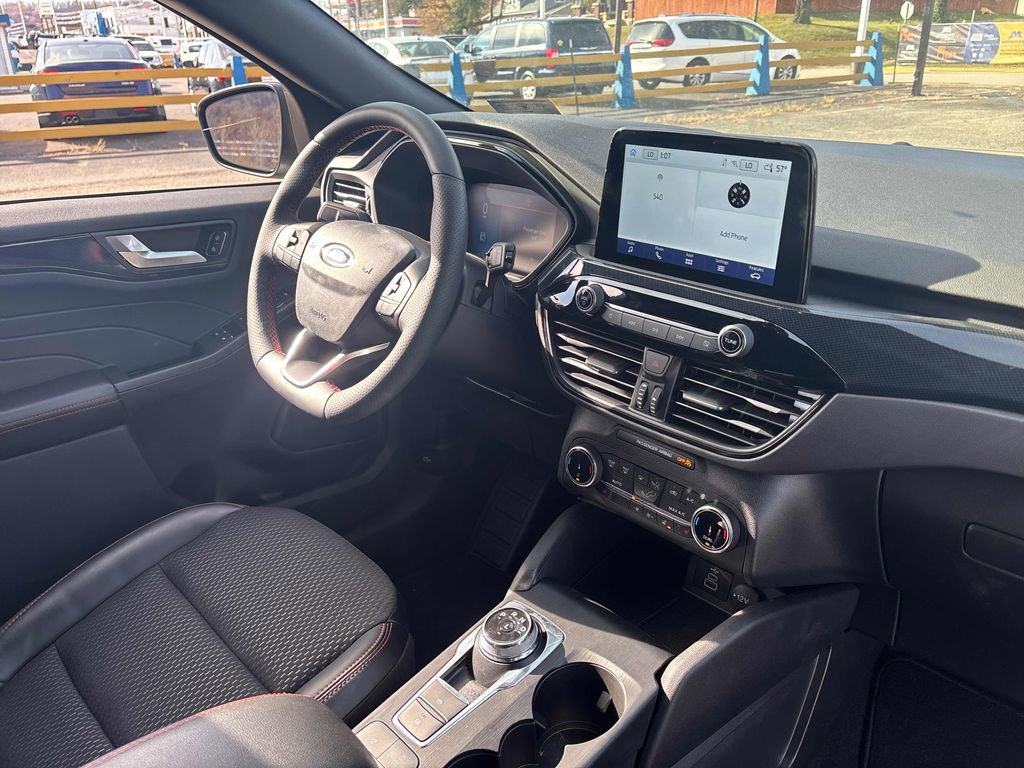 Used 2025 Ford Escape ST-Line w/ Cold Weather Package image 50