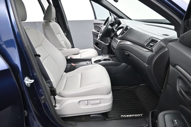 Used 2023 Honda Passport EX-L image 16