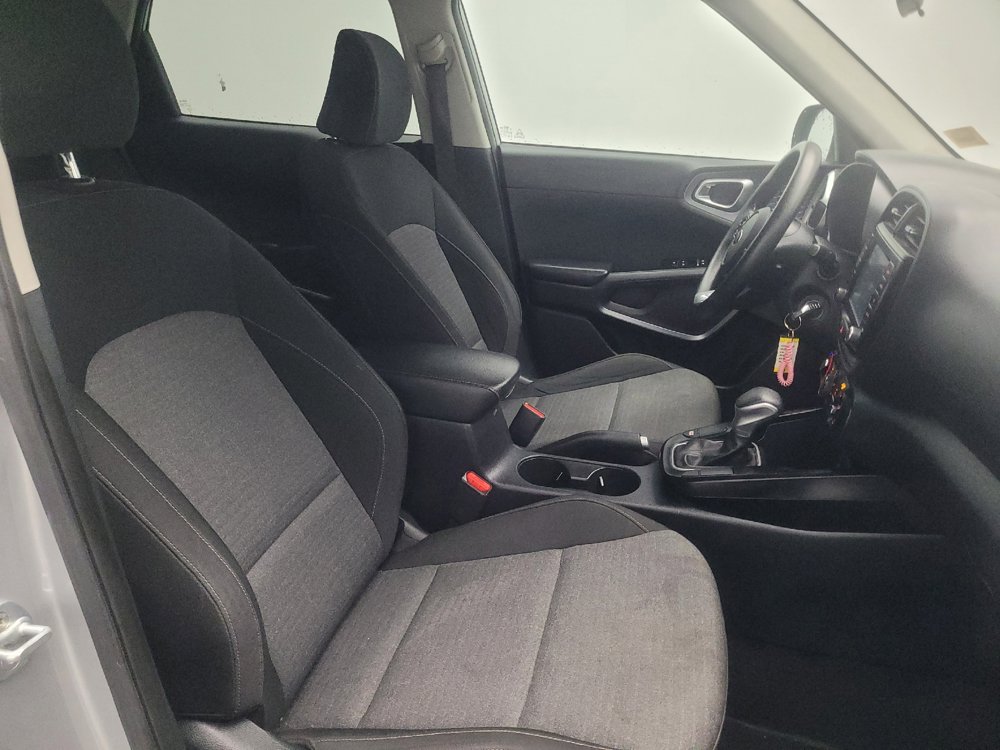 Used 2020 Kia Soul S FWD image 21