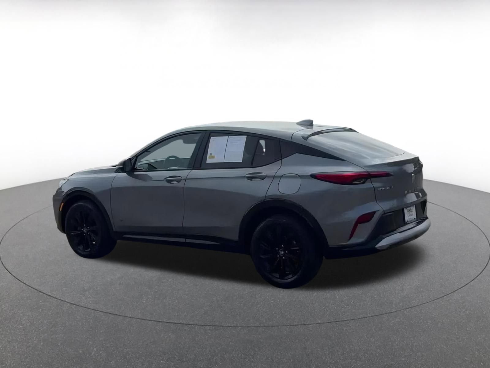 Used 2025 Buick Envista Sport Touring image 10