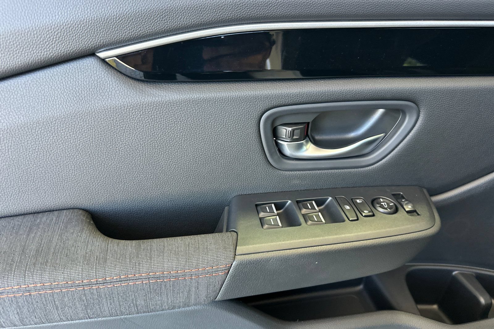 New 2026 Honda Pilot Sport image 11