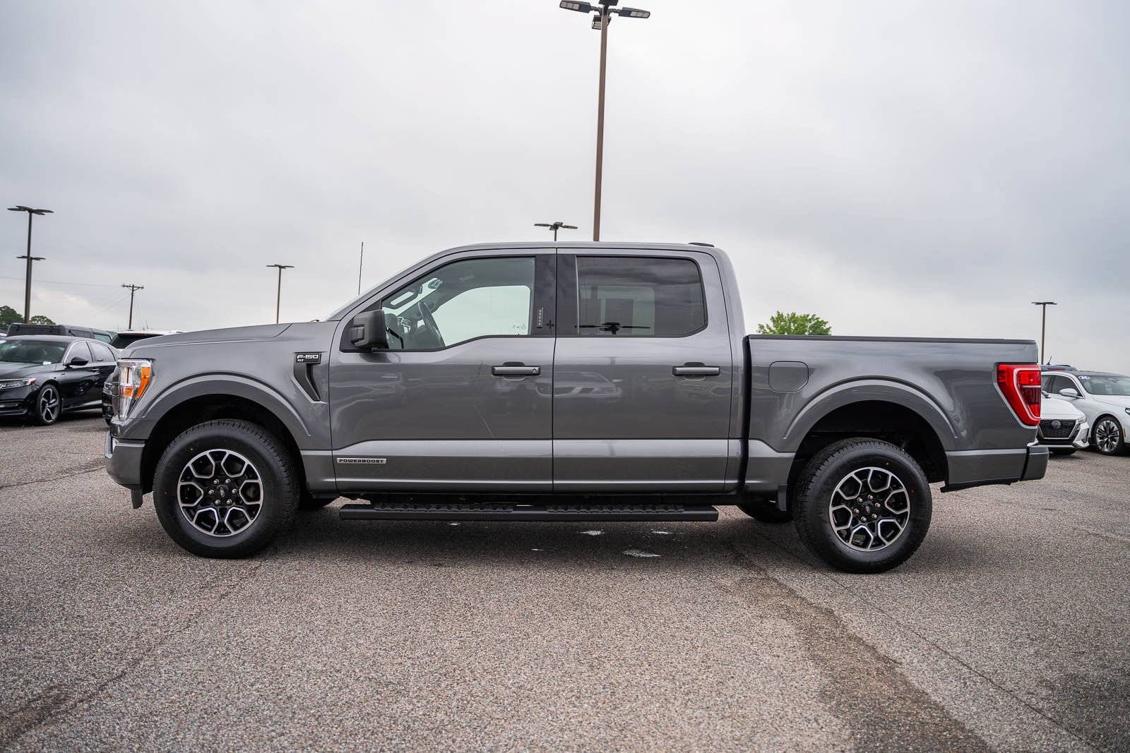 Certified 2022 Ford F150 XLT w/ Equipment Group 301A Mid AWD/4WD image 5