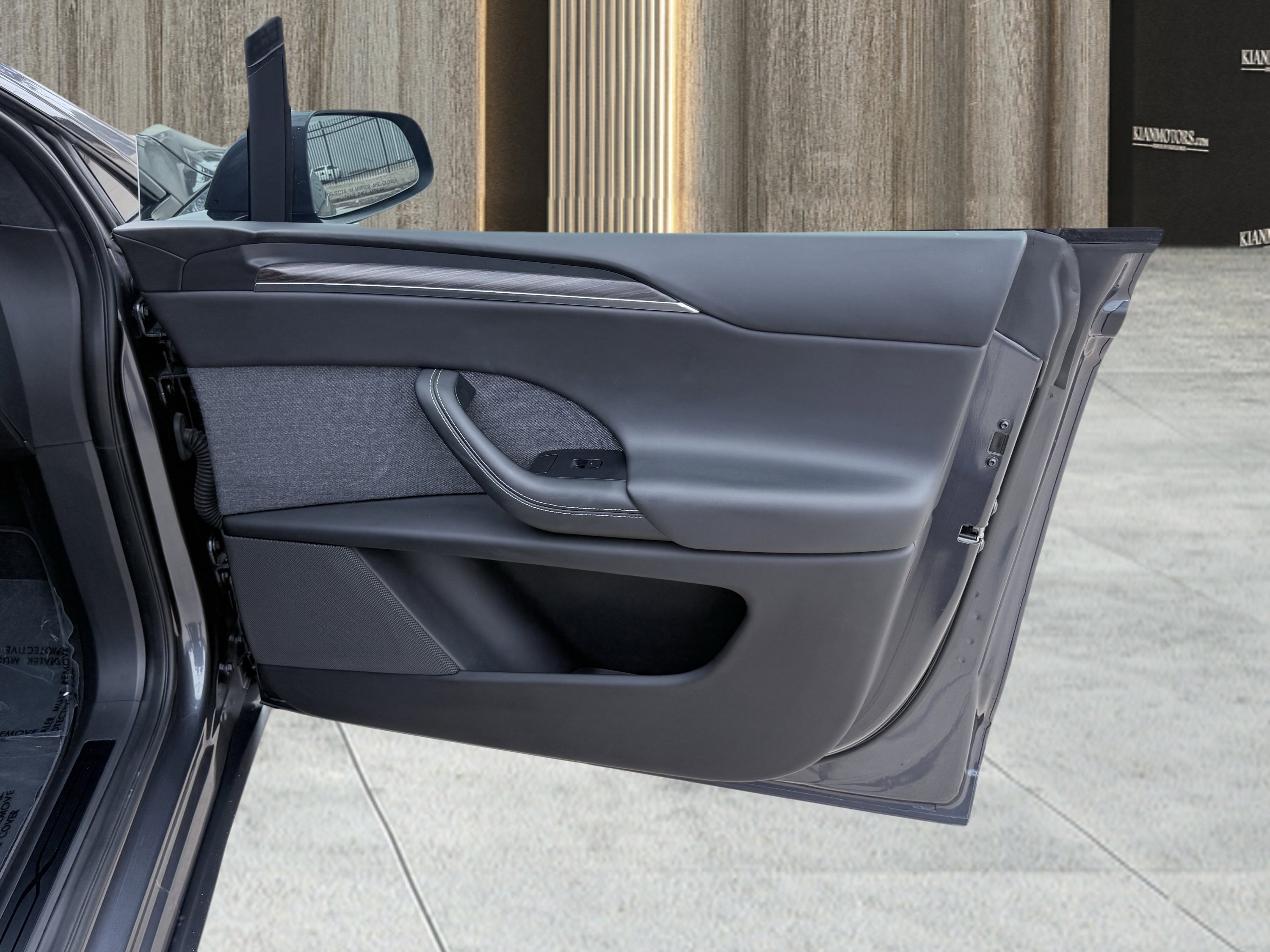 Used 2023 Tesla Model X image 48