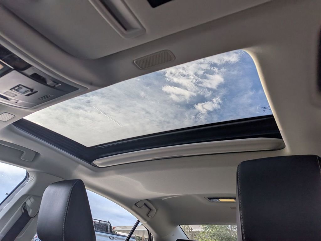 Used 2021 Lexus ES 300h w/ Premium Package FWD image 19