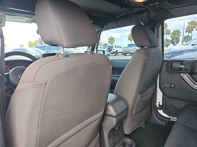 Used 2018 Jeep Wrangler Unlimited Sport w/ Connectivity Group image 10