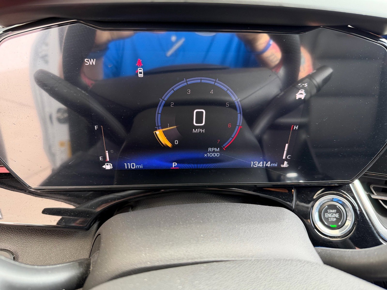 Used 2024 Chevrolet Trax RS w/ Sunroof Package image 9