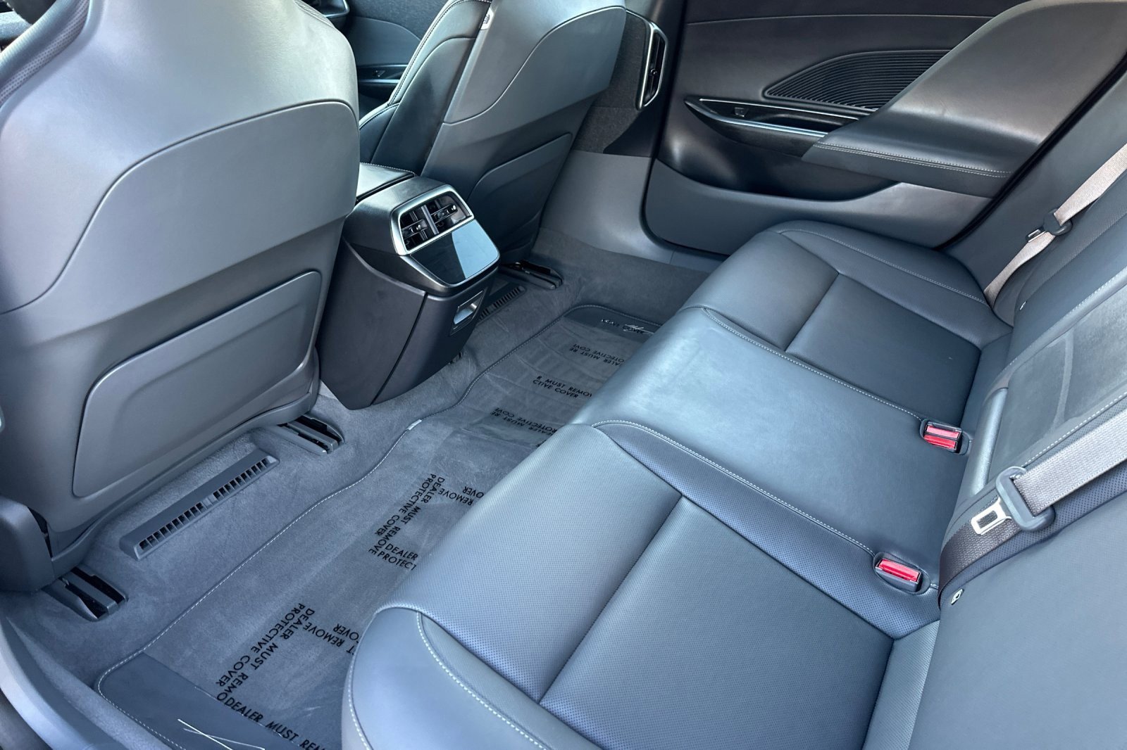 Used 2024 Lucid Air Touring image 11