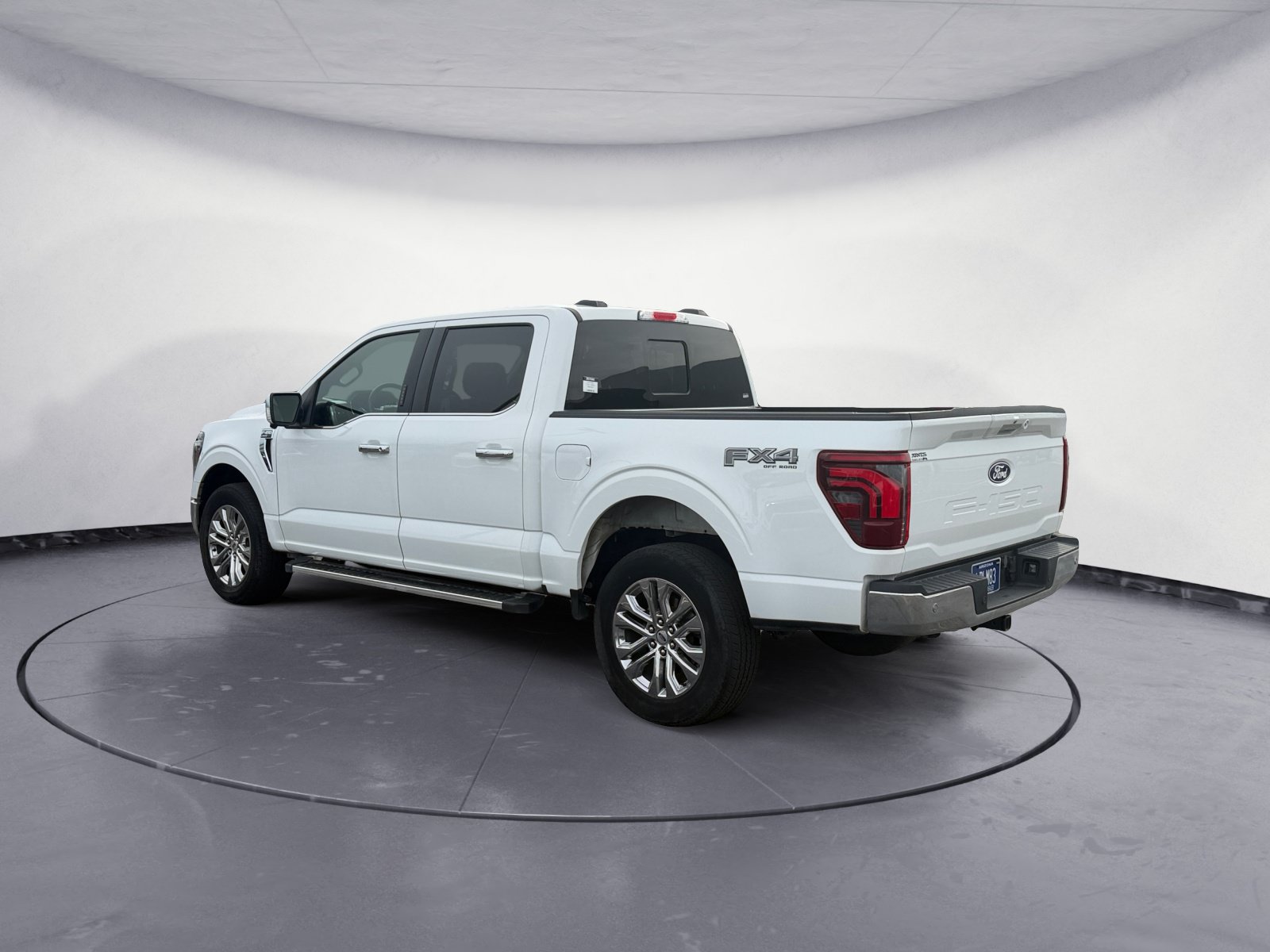 Used 2024 Ford F150 Lariat w/ FX4 Off-Road Package AWD/4WD image 4