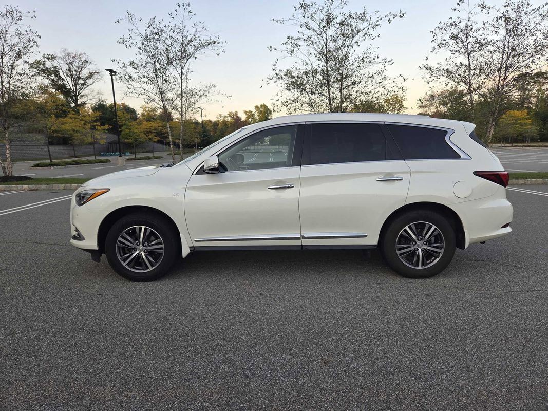Used 2018 INFINITI QX60 Luxe w/ Premium Plus Package image 5