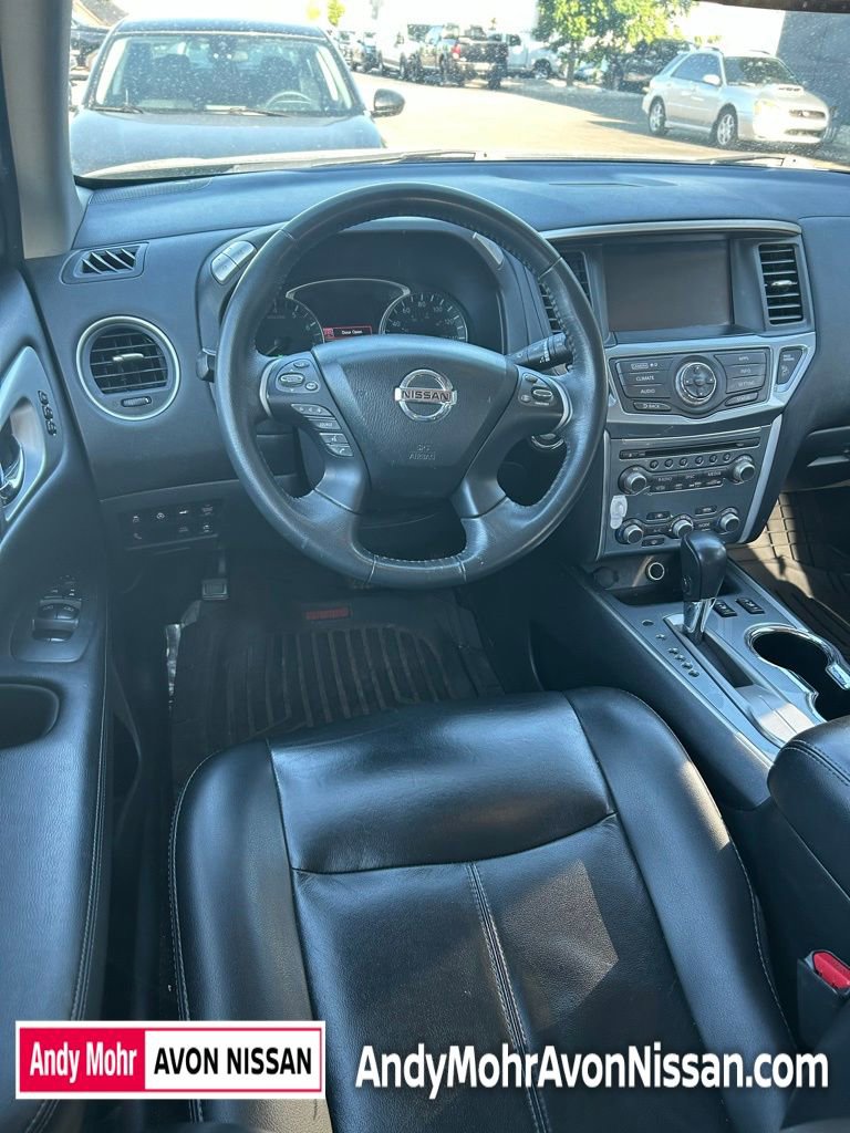 Used 2017 Nissan Pathfinder SL FWD image 5