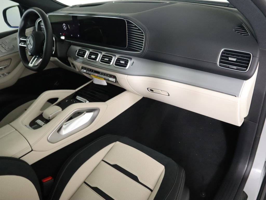 New 2026 Mercedes-Benz GLE 53 AMG 4MATIC Coupe image 19