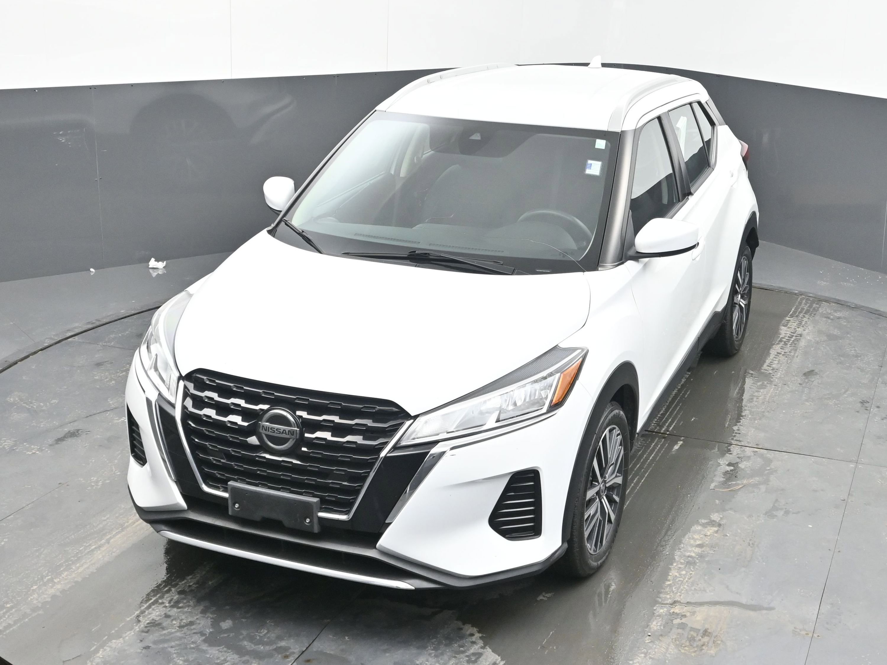 Certified 2021 Nissan Kicks SV image 28