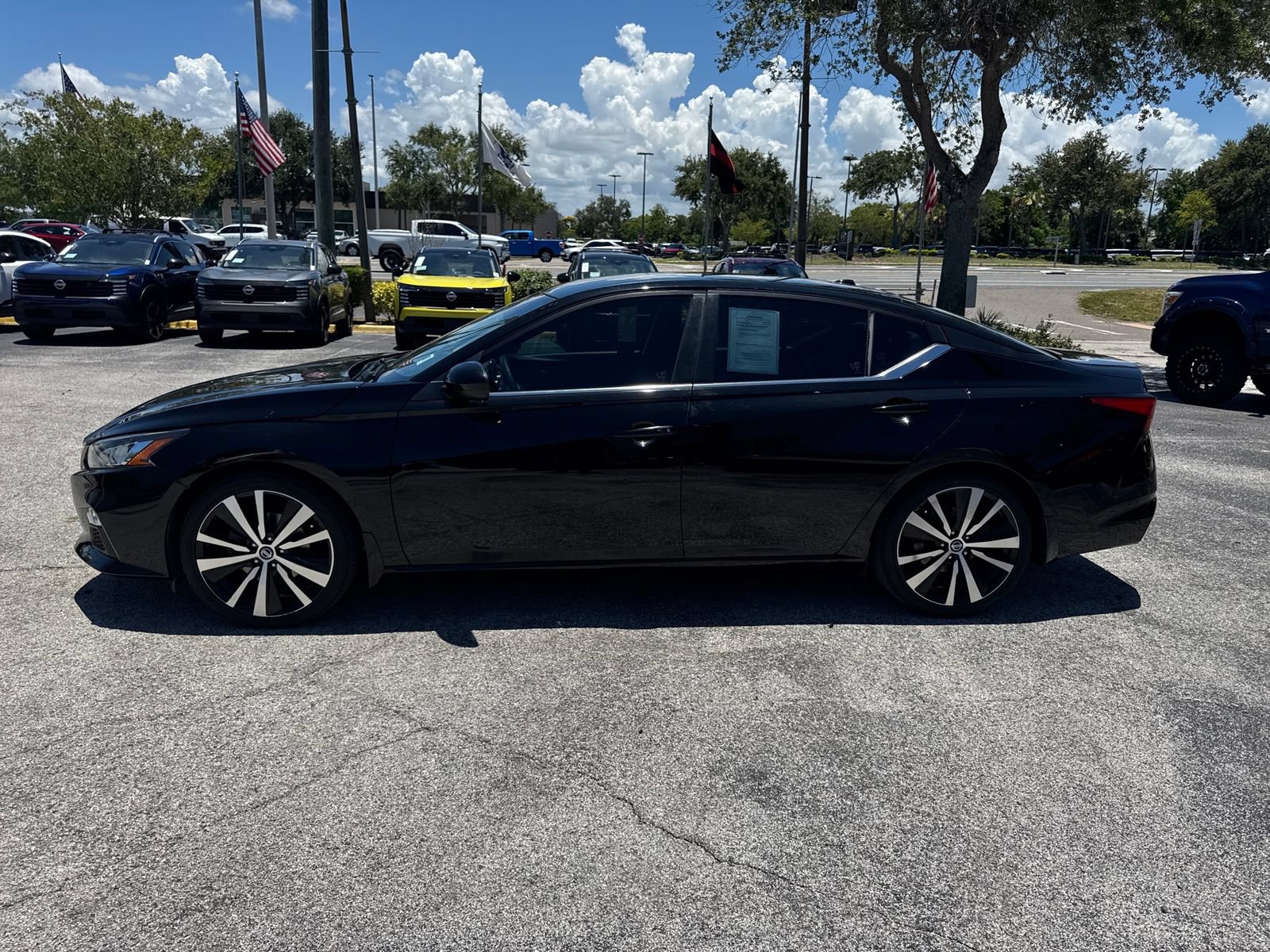 Used 2019 Nissan Altima 2.5 SR FWD image 19