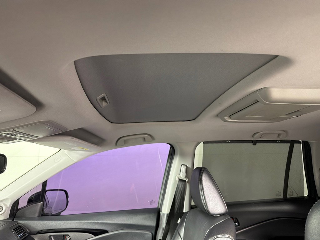 Used 2018 Honda Pilot Touring image 14