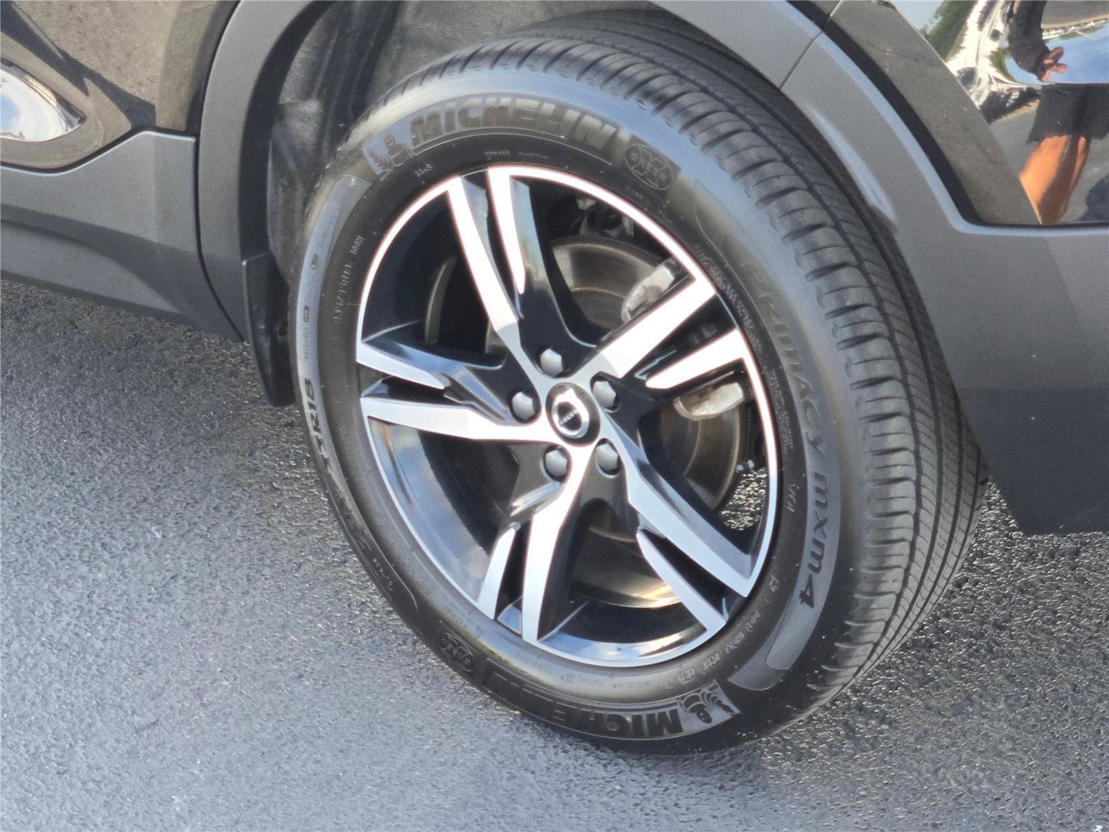 Used 2024 Volvo XC40 B5 Core image 18