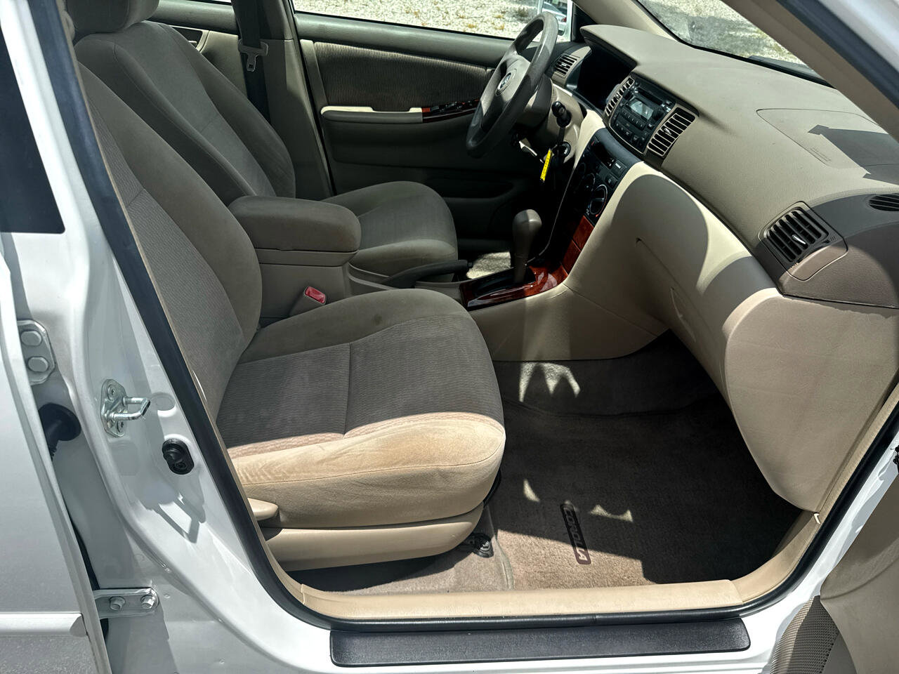 Used 2007 Toyota Corolla CE image 9