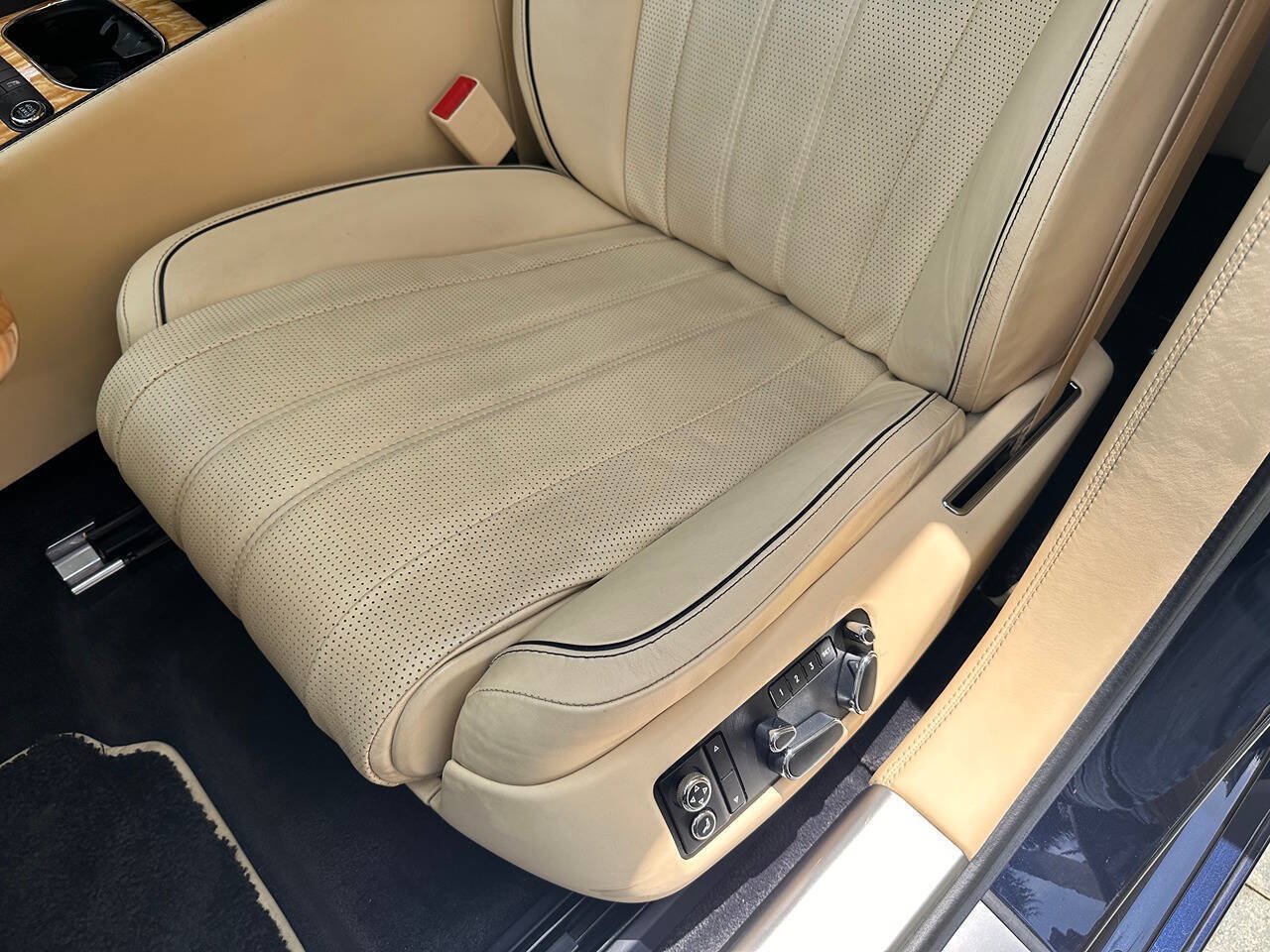 Used 2014 Bentley Flying Spur W12 AWD/4WD image 56