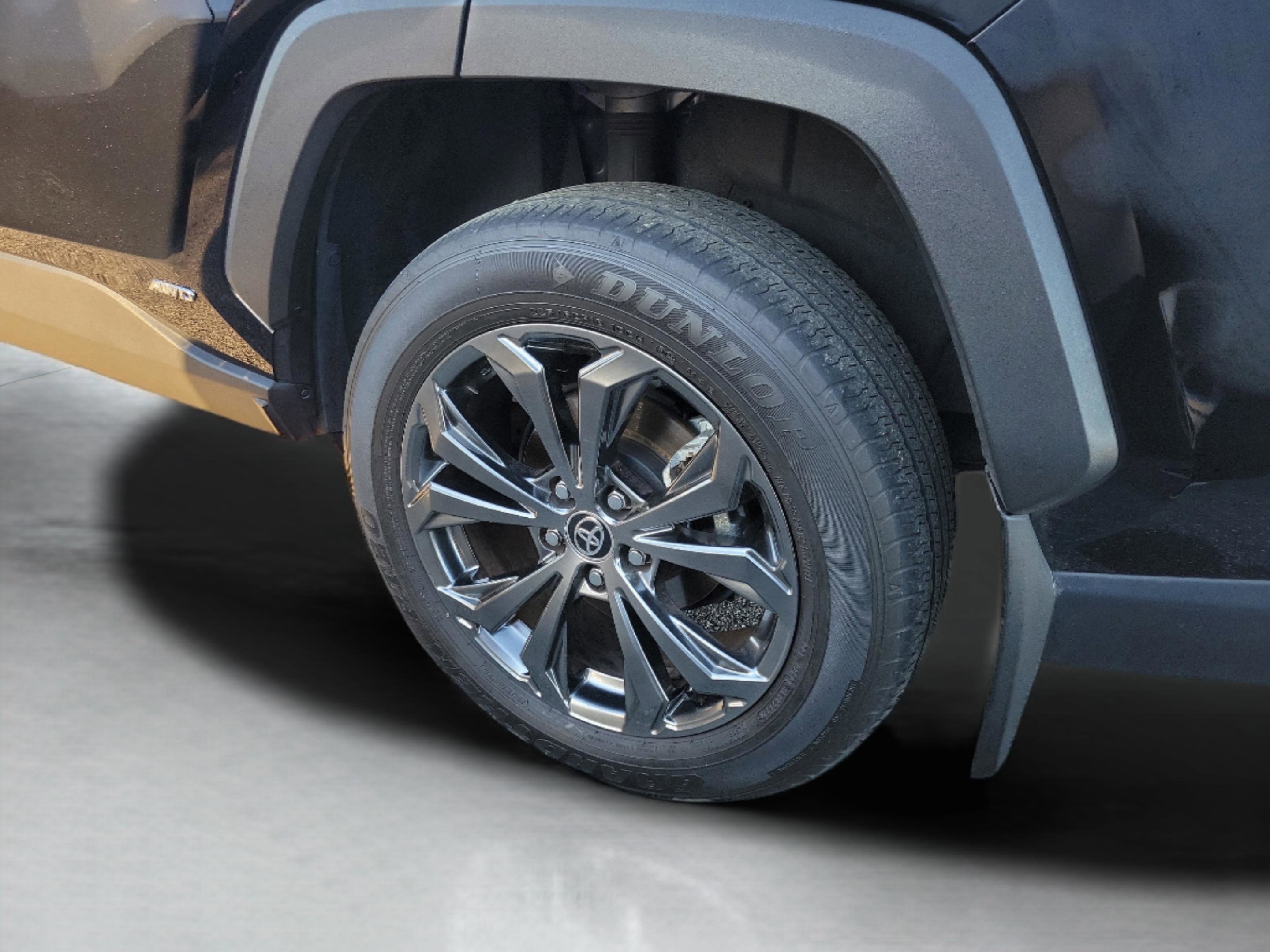 Certified 2022 Toyota RAV4 XLE Premium image 20