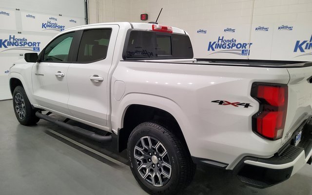 Used 2024 Chevrolet Colorado LT w/ LT Convenience Package III image 5