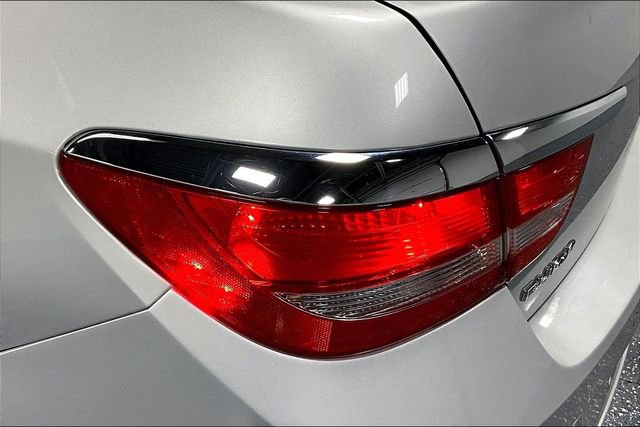 Used 2012 Buick Verano Leather FWD image 18